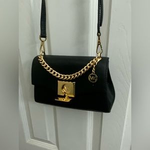 Authentic Michael Kors small crossbody w/ gold hardware